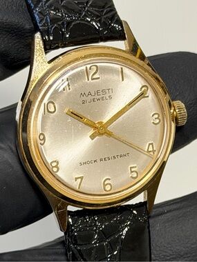 1970’s Majesti Mechanical 21-J Cal. 821 Gold-Plated Ladies’ 27mm Vintage Watch
